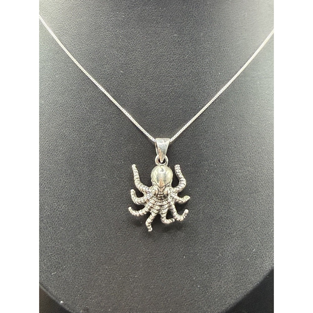 New Condition Sterling Silver Octopus Pendant Necklace 925 K6